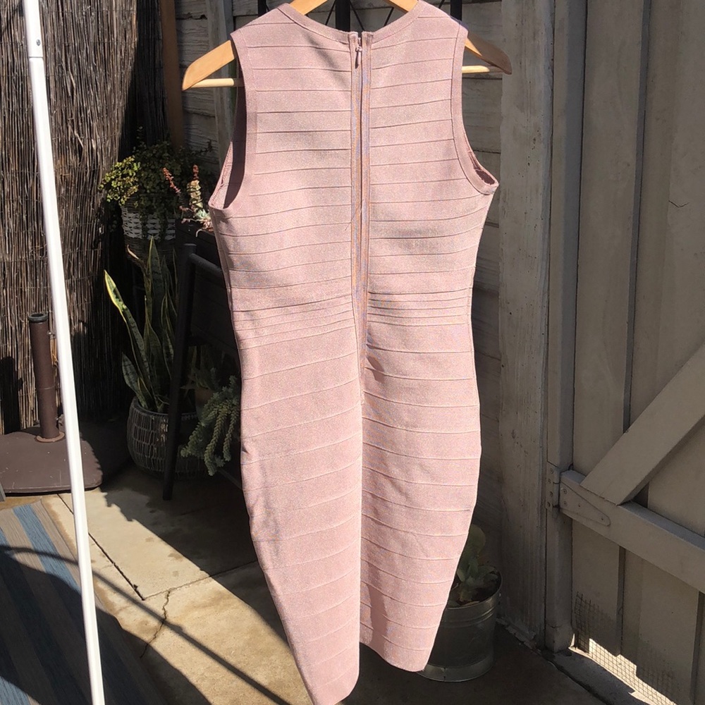 Dress - Picture 3 of 3